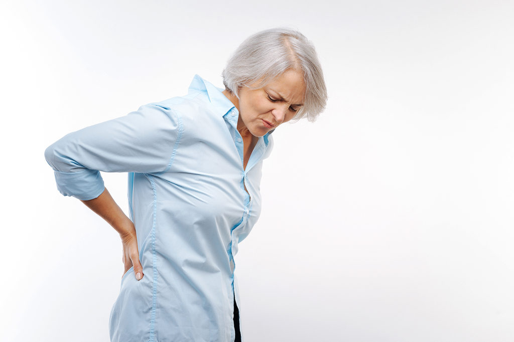 Osteoporose: 5 sintomas mais comuns